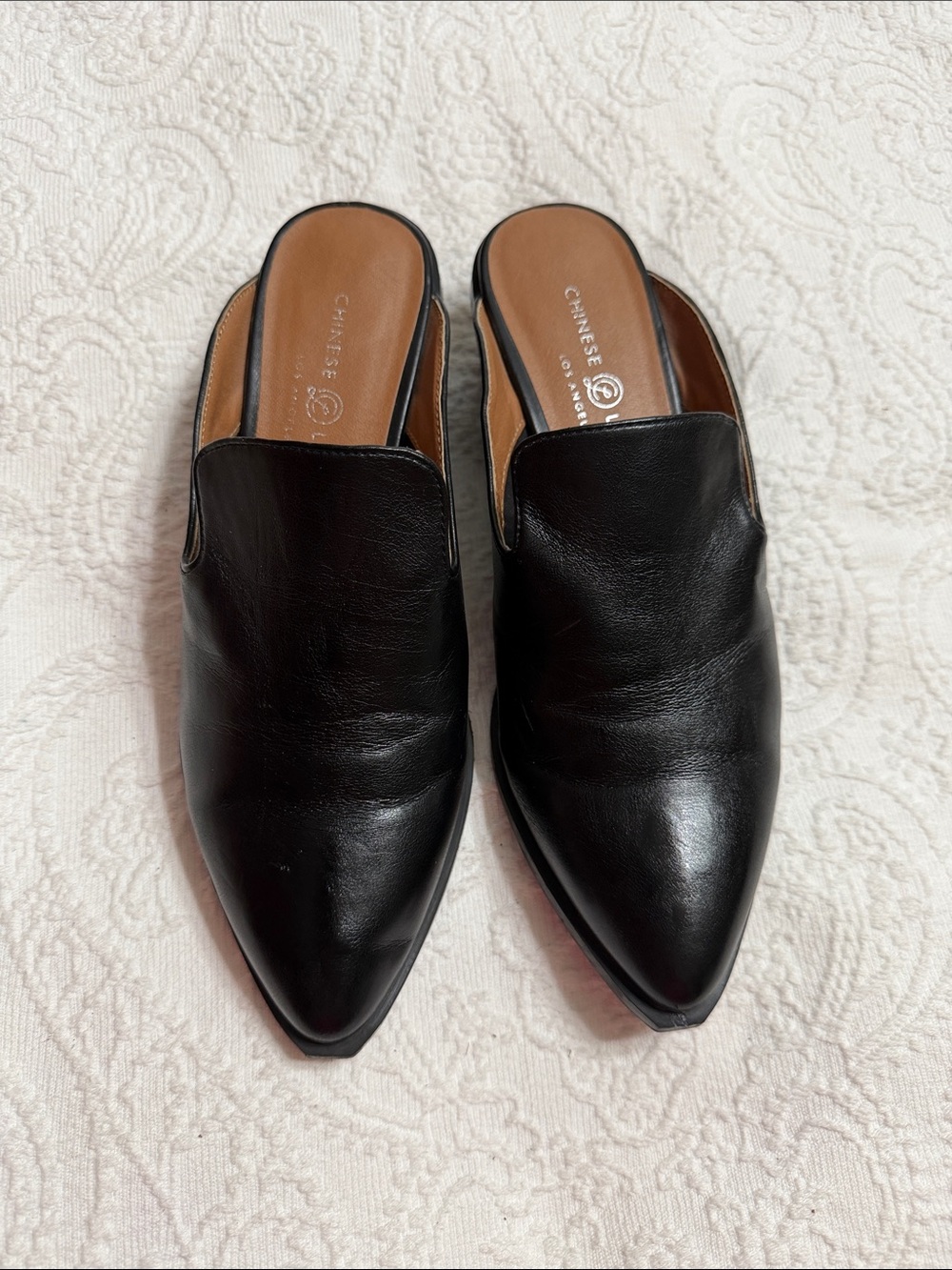 Chinese Laundry Size 7.5M Black Pointed Leather Slip-On Mules